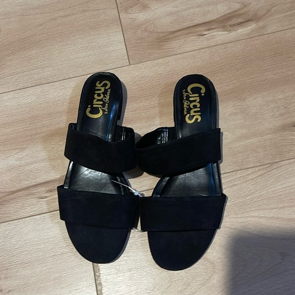 Sam Edelman  flat sandals - Picture 1 of 4